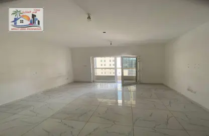 Apartment - 2 Bedrooms - 2 Bathrooms for rent in Palm Tower 1 - Palm Towers - Al Majaz - Sharjah