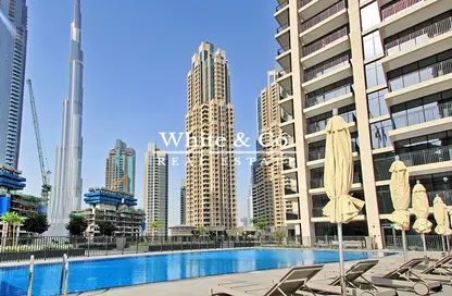 Apartment - 1 Bedroom - 2 Bathrooms for sale in Boulevard Crescent Tower 1 - BLVD Crescent - Downtown Dubai - Dubai
