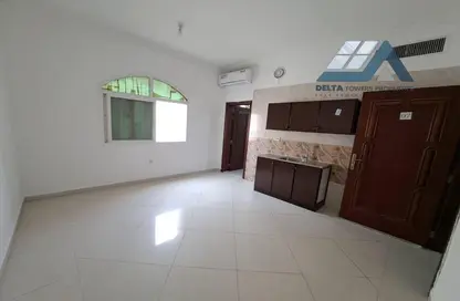 Apartment - 1 Bathroom for rent in Mohammed Villas 24 - Mohamed Bin Zayed City - Abu Dhabi