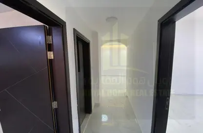 Apartment - 1 Bedroom - 2 Bathrooms for rent in Al Mowaihat 3 - Al Mowaihat - Ajman