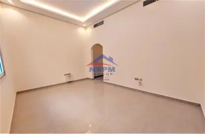 Apartment - 1 Bathroom for rent in Al Khaleej Al Arabi Street - Al Bateen - Abu Dhabi