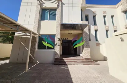 Villa - 5 Bedrooms - 4 Bathrooms for rent in Al Manara - Dubai