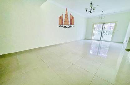 Apartment - 3 Bedrooms - 3 Bathrooms for rent in Muwaileh 3 Building - Muwaileh - Sharjah