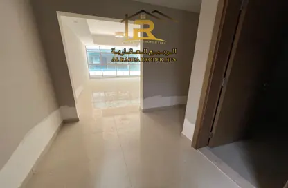 Apartment - 3 Bedrooms - 4 Bathrooms for sale in Gulfa Towers - Al Rashidiya 1 - Al Rashidiya - Ajman