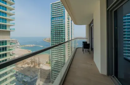 Apartment - 1 Bedroom - 1 Bathroom for sale in Marina Vista - EMAAR Beachfront - Dubai Harbour - Dubai