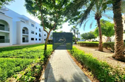 Apartment - 2 Bedrooms - 2 Bathrooms for rent in The Gardens Buildings - The Gardens - Dubai