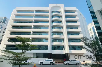 Apartment - 3 Bedrooms - 3 Bathrooms for rent in Mankhool Road - Bur Dubai - Dubai