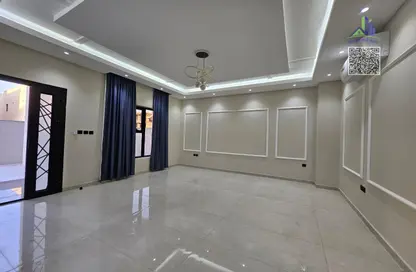 Villa - 6 Bedrooms for rent in Gate Tower 2 - Musheiref - Ajman