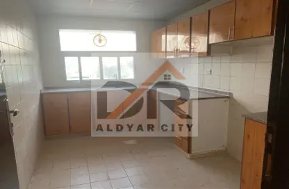 Apartment - 2 Bedrooms - 2 Bathrooms for rent in Geepas Building 3 - Al Rashidiya 2 - Al Rashidiya - Ajman