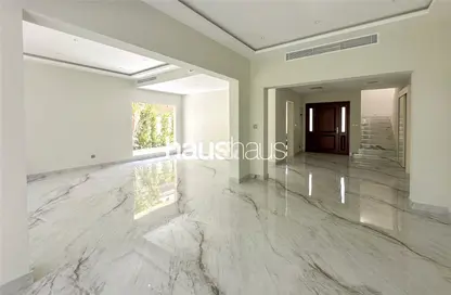 Villa - 5 Bedrooms - 4 Bathrooms for rent in Meadows 3 - Meadows - Dubai