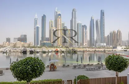 Apartment - 3 Bedrooms - 4 Bathrooms for sale in Marina Vista - EMAAR Beachfront - Dubai Harbour - Dubai