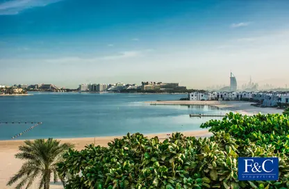 Apartment - 3 Bedrooms - 4 Bathrooms for rent in Al Haseer - Shoreline Apartments - Palm Jumeirah - Dubai