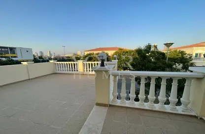 Villa - 2 Bedrooms - 3 Bathrooms for rent in Jumeirah Village Triangle - Dubai