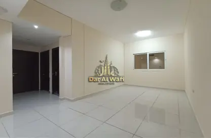 Apartment - 2 Bedrooms - 2 Bathrooms for rent in Al Nahda Complex - Al Nahda - Sharjah