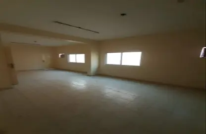 Apartment - 2 Bedrooms - 2 Bathrooms for rent in Rolla Square - Rolla Area - Sharjah