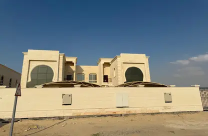 Villa - 5 Bedrooms - 7+ Bathrooms for rent in Al Nouf - Sharjah