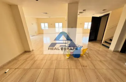 Apartment - 4 Bedrooms - 5 Bathrooms for rent in Muroor Area - Abu Dhabi