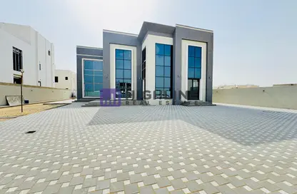 فيلا - 5 غرف نوم - 6 حمامات للايجار في ام نهد الثالثه - دبي لاند - دبي