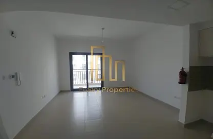 Apartment - 1 Bedroom - 1 Bathroom for sale in Hayat Boulevard-1B - Hayat Boulevard - Town Square - Dubai