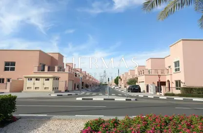 Villa - 4 Bedrooms - 5 Bathrooms for rent in Nad Al Sheba Villas - Nad Al Sheba 3 - Nad Al Sheba - Dubai