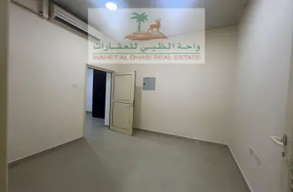 Apartment - 2 Bathrooms for rent in Al Khan Corniche - Al Khan - Sharjah