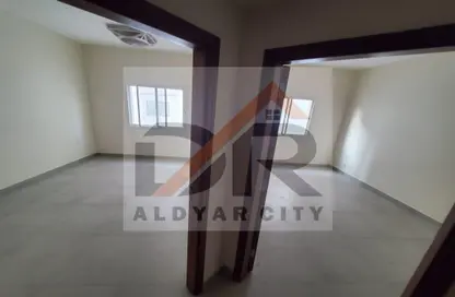 Apartment - 2 Bedrooms - 2 Bathrooms for rent in Al Jurf 2 - Al Jurf - Ajman Downtown - Ajman