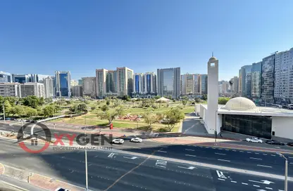 Apartment - 3 Bedrooms - 4 Bathrooms for rent in Garden View Tower - Khalifa Street - Abu Dhabi