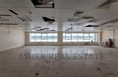 Office Space - Studio - 1 Bathroom for rent in Al Hilal Building - Al Garhoud - Dubai