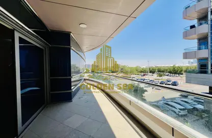 Apartment - 3 Bedrooms - 4 Bathrooms for rent in Al Dhabi Residence complex - Khalifa Park - Eastern Road - Abu Dhabi