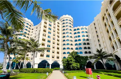 Apartment - 1 Bedroom - 2 Bathrooms for rent in Al Hamra Palace Beach Resort - Al Hamra Village - Ras Al Khaimah