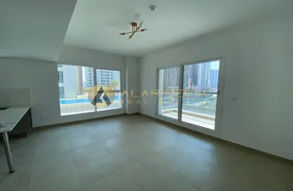 Apartment - 1 Bedroom - 2 Bathrooms for rent in Imperial Tower - Jumeirah Village Circle - Dubai