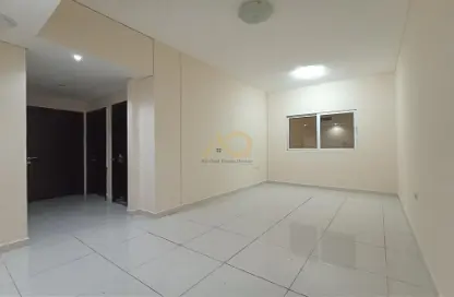 Apartment - 2 Bedrooms - 2 Bathrooms for rent in Al Nahda Complex - Al Nahda - Sharjah