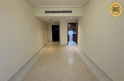 Apartment - 3 Bedrooms - 3 Bathrooms for rent in 21st Century Tower - Sheikh Zayed Road - Dubai