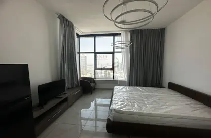 Apartment - 1 Bathroom for rent in The Square Tower - Jumeirah Village Circle - Dubai