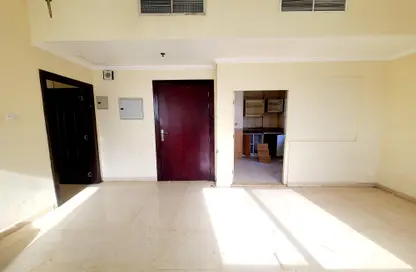 Apartment - 1 Bedroom - 1 Bathroom for rent in SG Muwaileh Building - Muwaileh - Sharjah