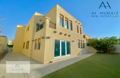 Villa - 5 Bedrooms - 6 Bathrooms for sale in Jumeirah Park Homes - Jumeirah Park - Dubai