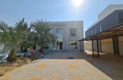 Villa - 4 Bedrooms - 6 Bathrooms for rent in Al Barsha South 1 - Al Barsha South - Al Barsha - Dubai