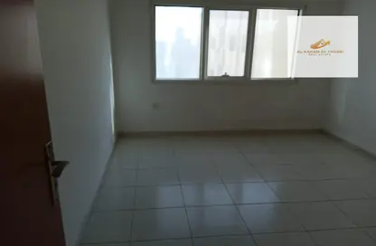 Apartment - 2 Bedrooms - 2 Bathrooms for rent in Al Khan - Sharjah