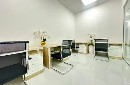 Office Space - Studio - 1 Bathroom for rent in Red Avenue - Al Garhoud - Dubai