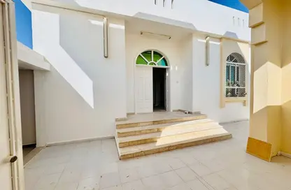 Villa - 2 Bedrooms - 2 Bathrooms for rent in Al Ameriya - Al Jimi - Al Ain