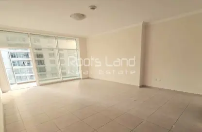 Apartment - 1 Bedroom - 2 Bathrooms for sale in Burj Al Nujoom - Downtown Dubai - Dubai