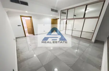 Apartment - 3 Bedrooms - 4 Bathrooms for rent in 3 Sails Tower - Corniche Road - Abu Dhabi