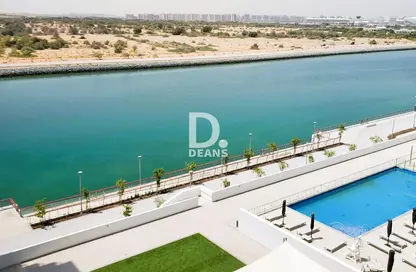 Apartment - 1 Bathroom for rent in Waters Edge - Yas Island - Abu Dhabi