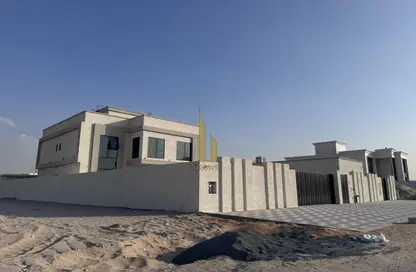 Villa - 7 Bedrooms - 7 Bathrooms for rent in Al Aweer 1 - Al Aweer - Dubai