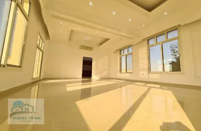 Apartment - 1 Bathroom for rent in Seashore - Rabdan - Abu Dhabi