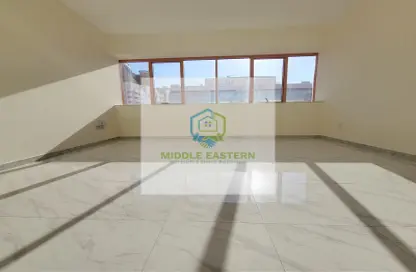 Empty Room image for: Apartment - 2 Bedrooms - 2 Bathrooms for rent in Al Nedal Tower - Muroor Area - Abu Dhabi, Image 1
