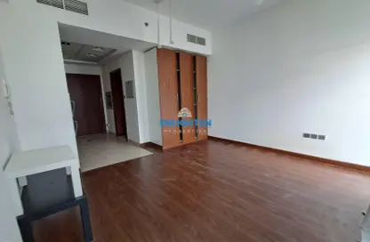 Apartment - 1 Bathroom for rent in National Bonds Residence - Jumeirah Village Circle - Dubai