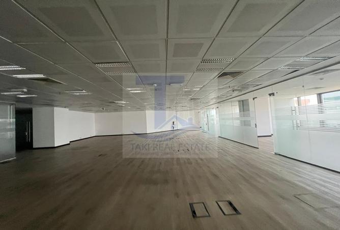 Rent in Al Ghaith Tower: Spacious Full Floor Office for Rent in Al ...