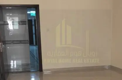 Apartment - 1 Bathroom for rent in Al Jurf 2 - Al Jurf - Ajman Downtown - Ajman