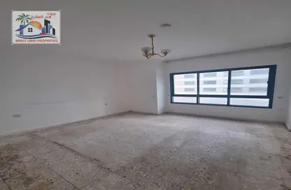 Apartment - 3 Bedrooms - 2 Bathrooms for rent in Dar Al Majaz - Jamal Abdul Nasser Street - Al Majaz - Sharjah